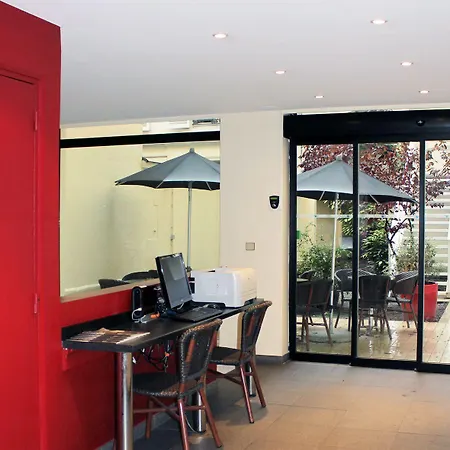 Hotel New Saint Lazare Paris