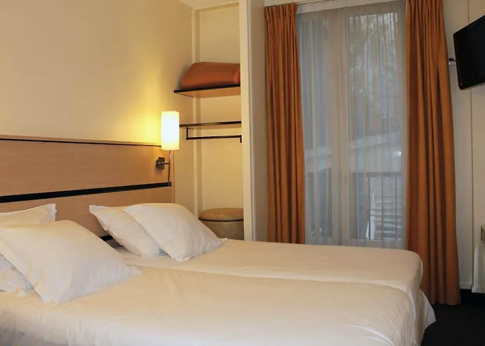 New Saint Lazare Paris